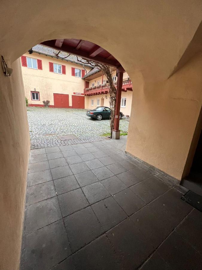 Hotel-Gasthof Postbraeu Dingolfing Eksteriør billede