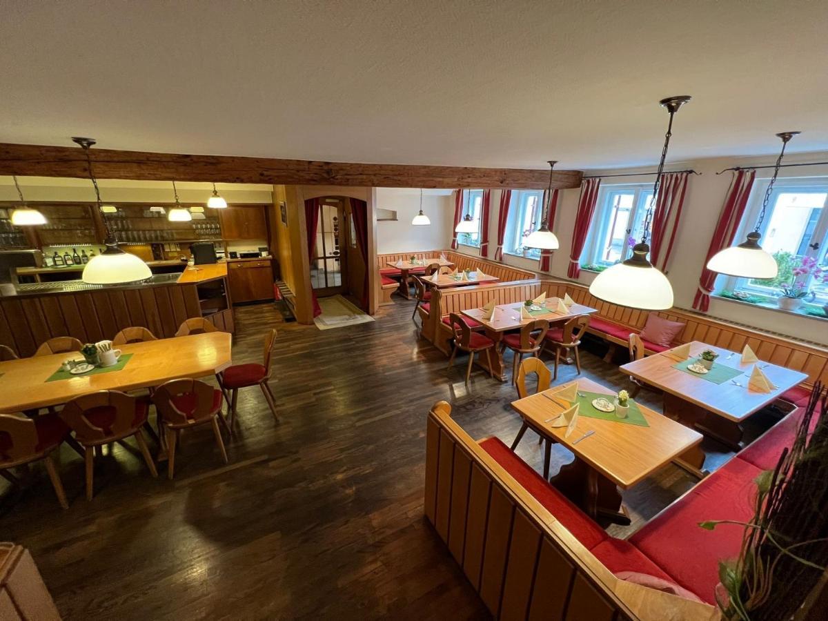 Hotel-Gasthof Postbraeu Dingolfing Eksteriør billede
