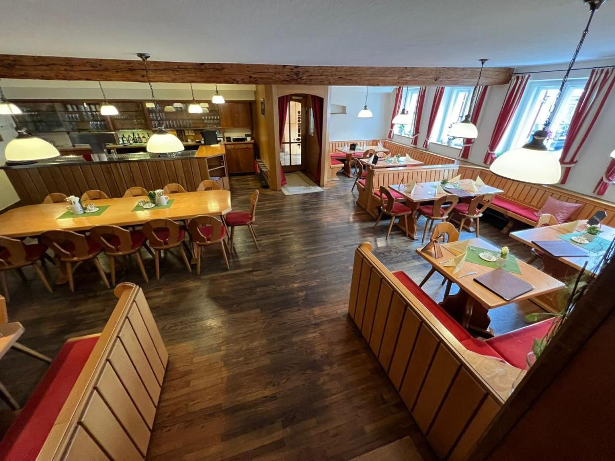 Hotel-Gasthof Postbraeu Dingolfing Eksteriør billede