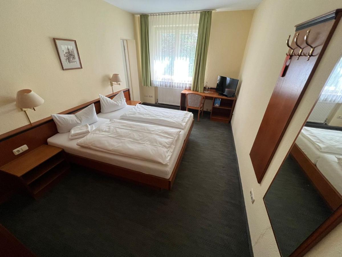 Hotel-Gasthof Postbraeu Dingolfing Eksteriør billede