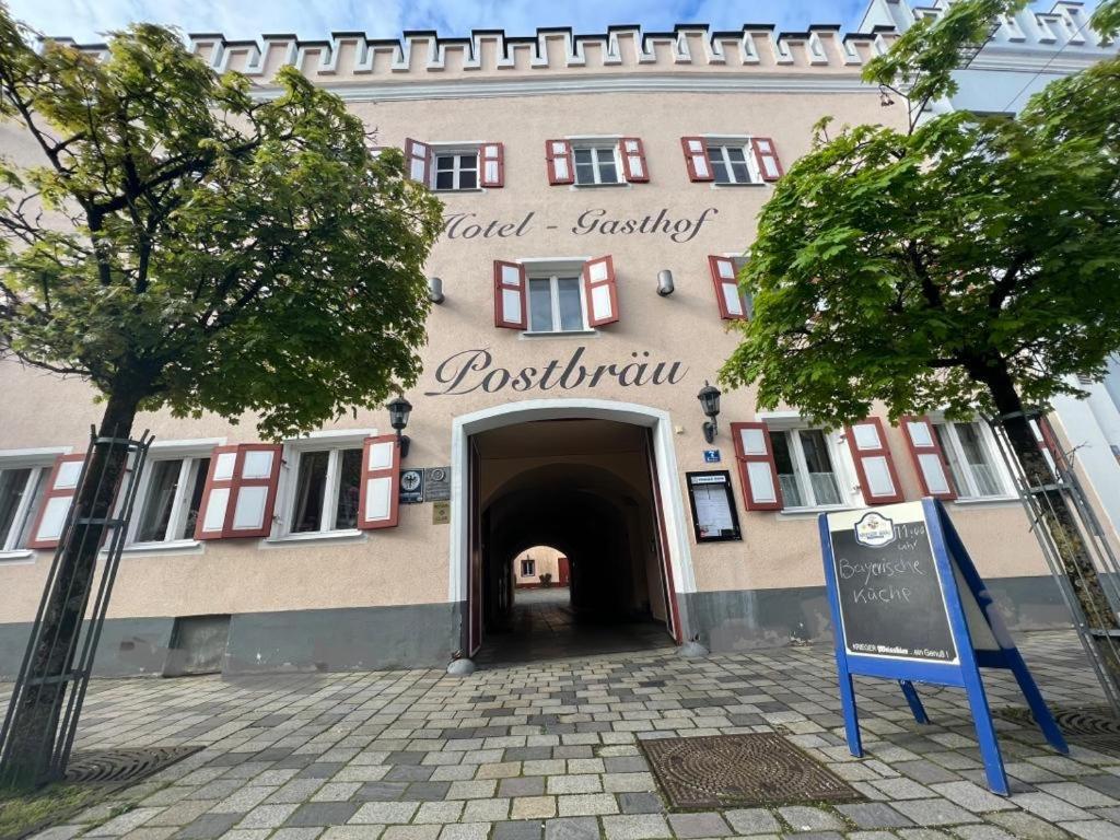 Hotel-Gasthof Postbraeu Dingolfing Eksteriør billede