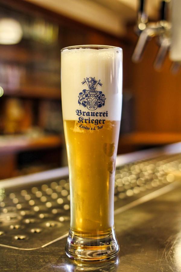 Hotel-Gasthof Postbraeu Dingolfing Eksteriør billede
